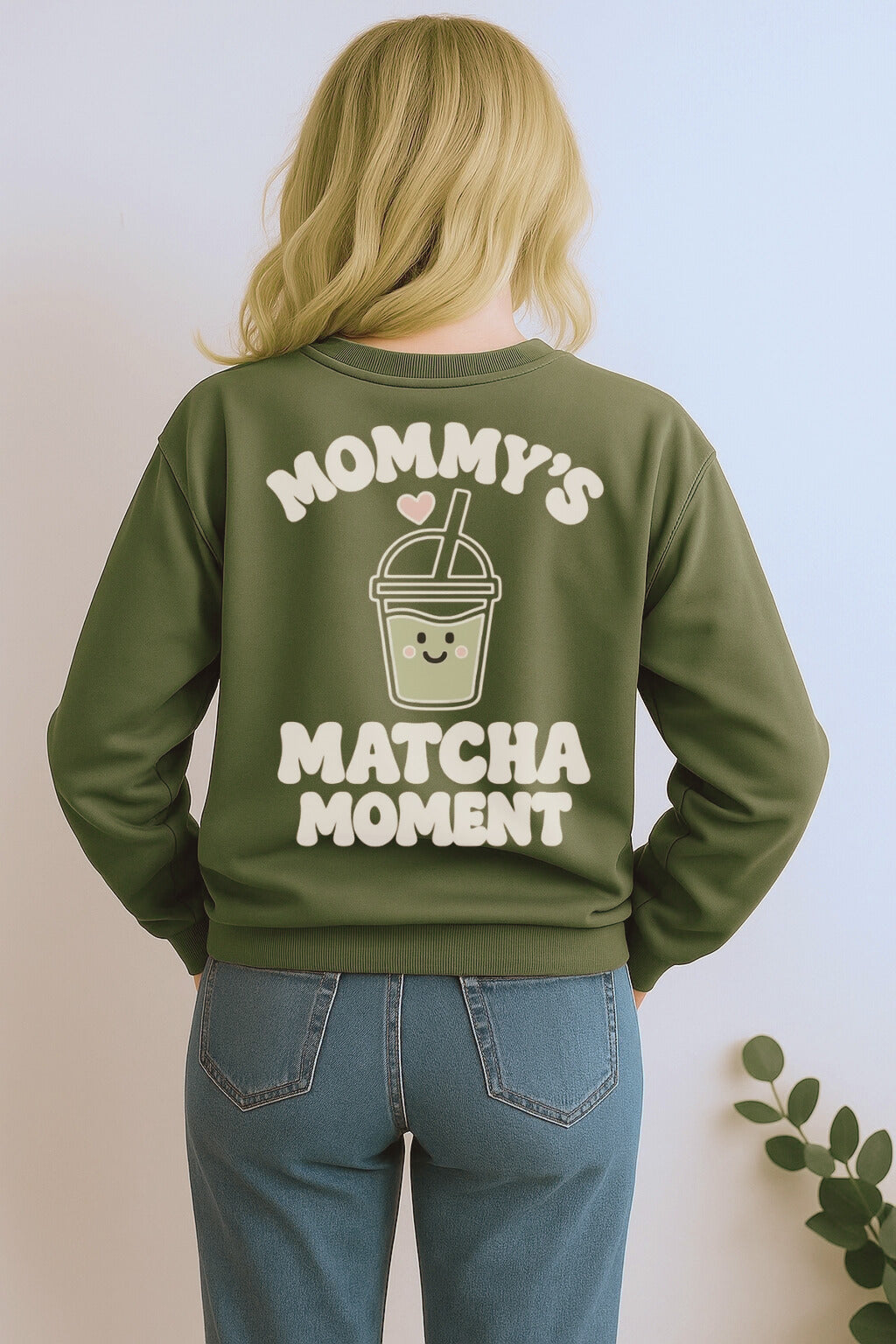 Oversize Mama Sweatshirt in Grün mit großem „Match Moment“-Print auf dem Rücken