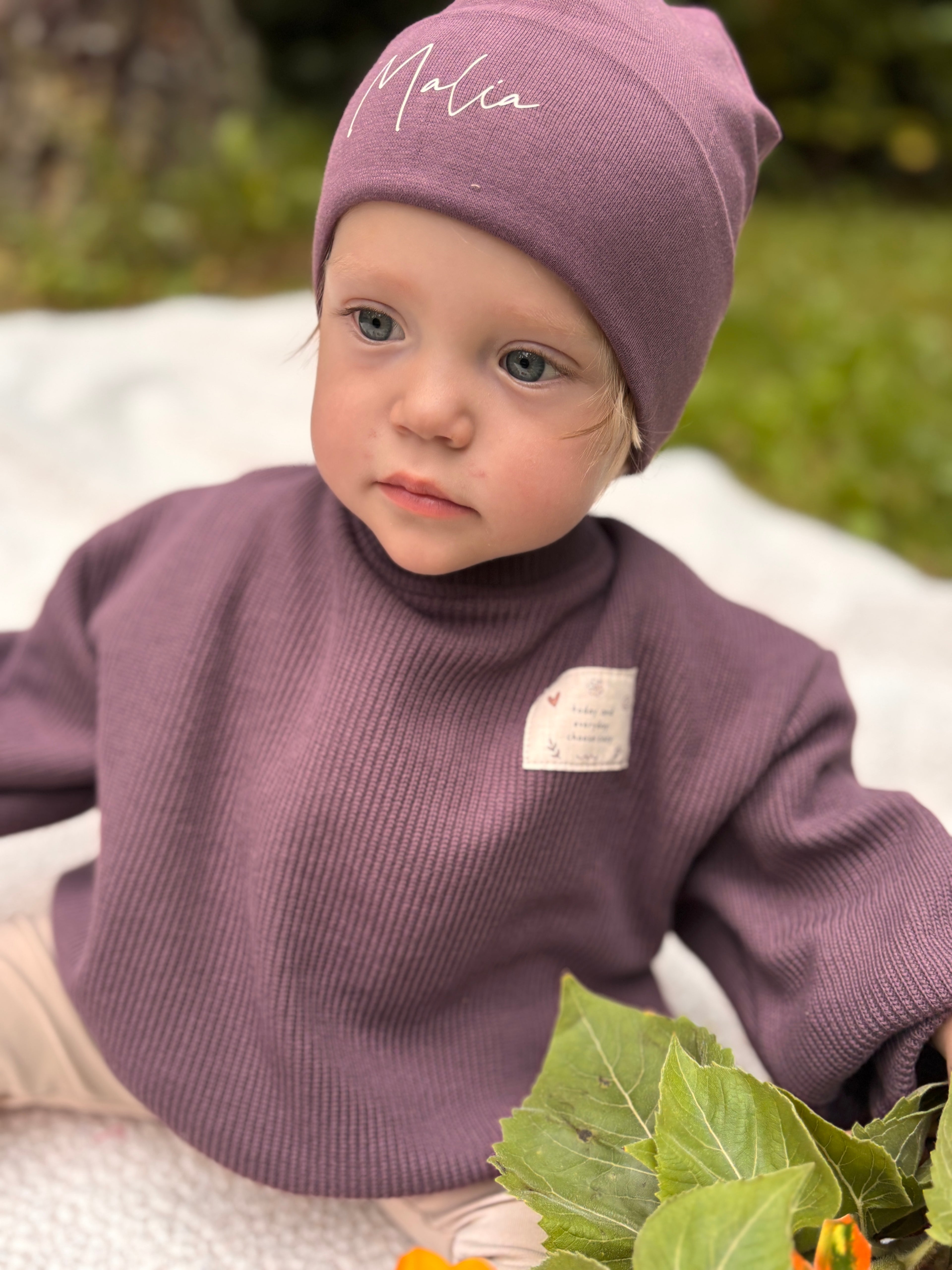 Mitwachsender Oversize-Strickpullover in Bordeaux für Babys und Kinder mit Cozy-Club-Detail
