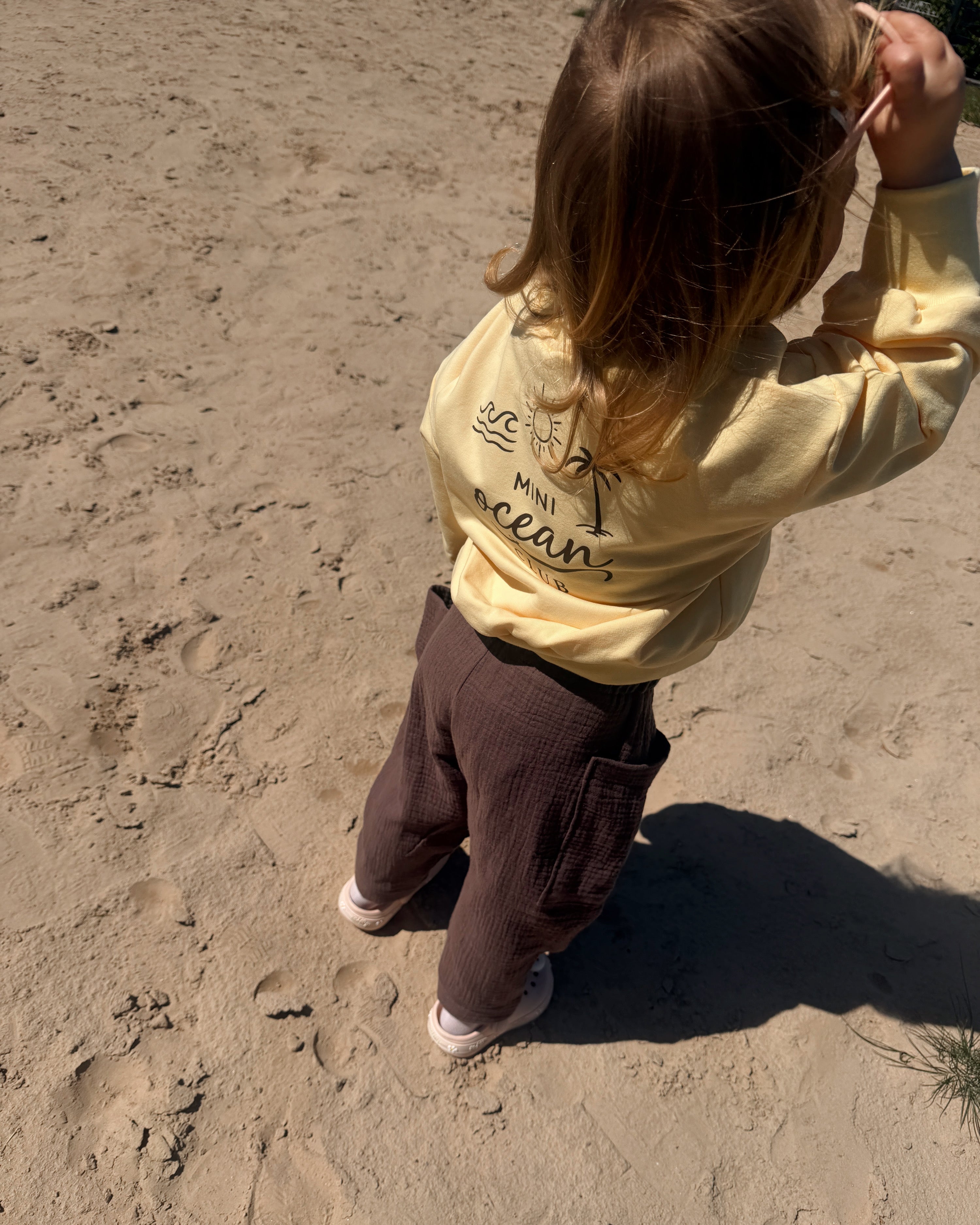 Oversize Pullover „Mini Ocean Club“ – Butter Yellow