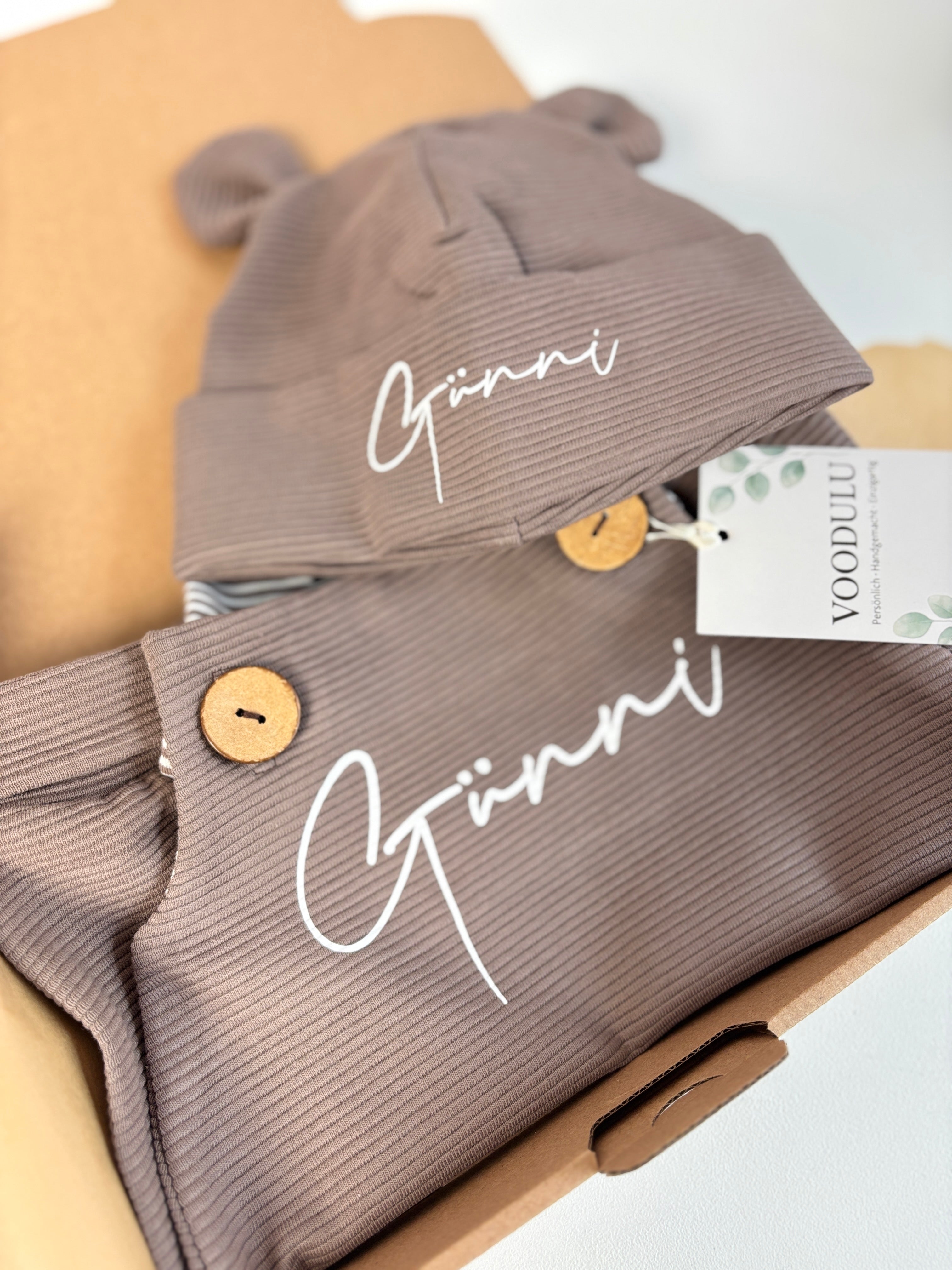 Personalisierte Latzhose Signature