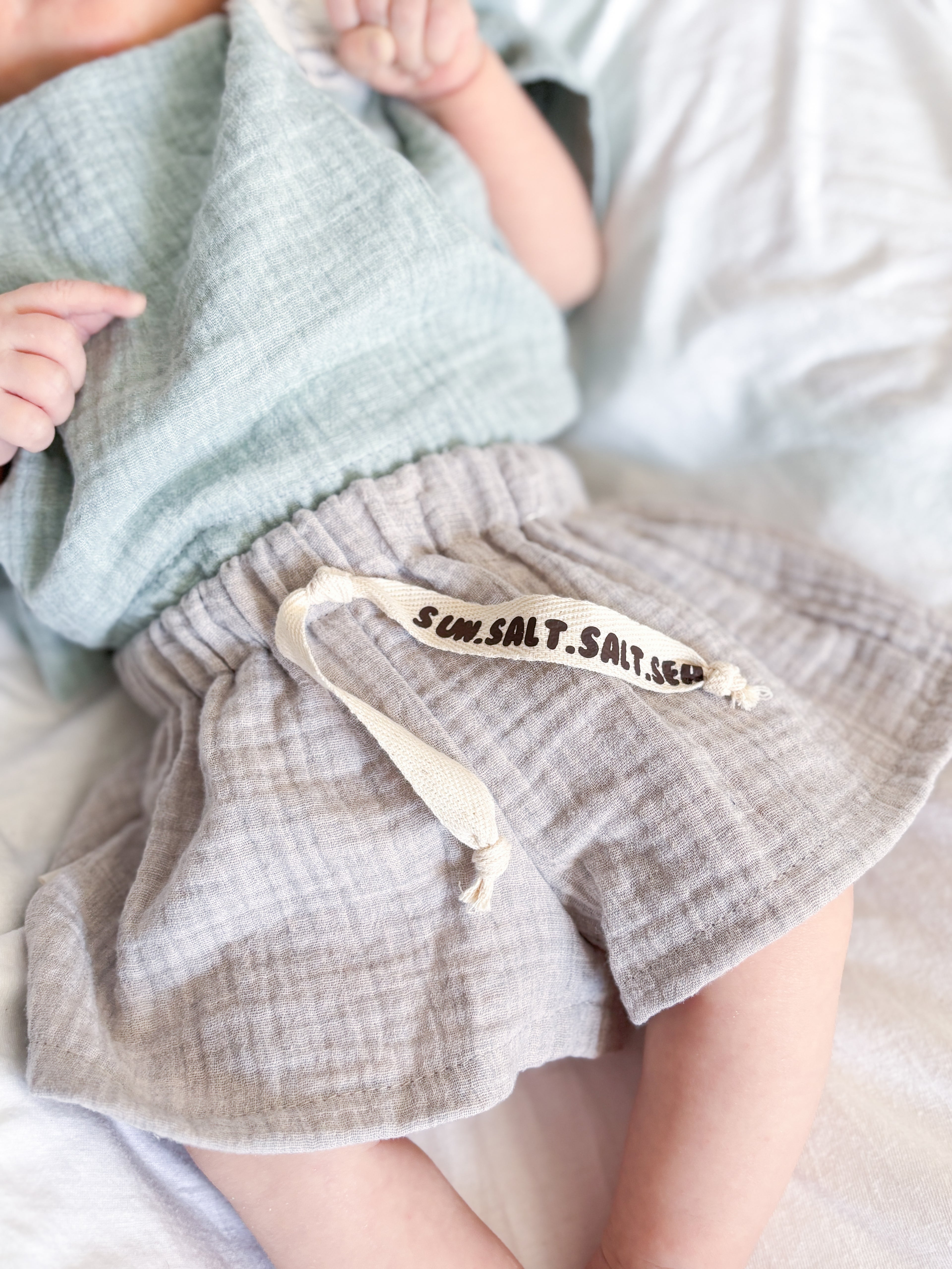 Shorts – Beige