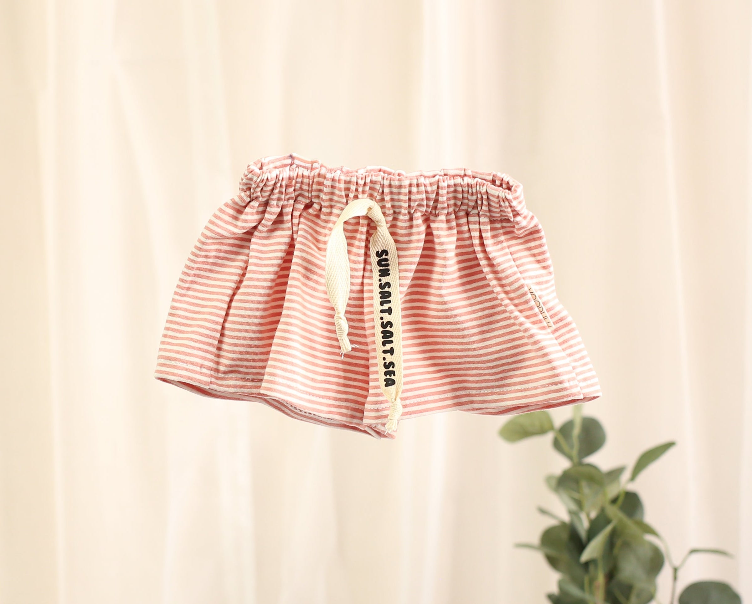 Orange weiß gestreifte Baby Shorts aus Jersey mit elastischem Bund