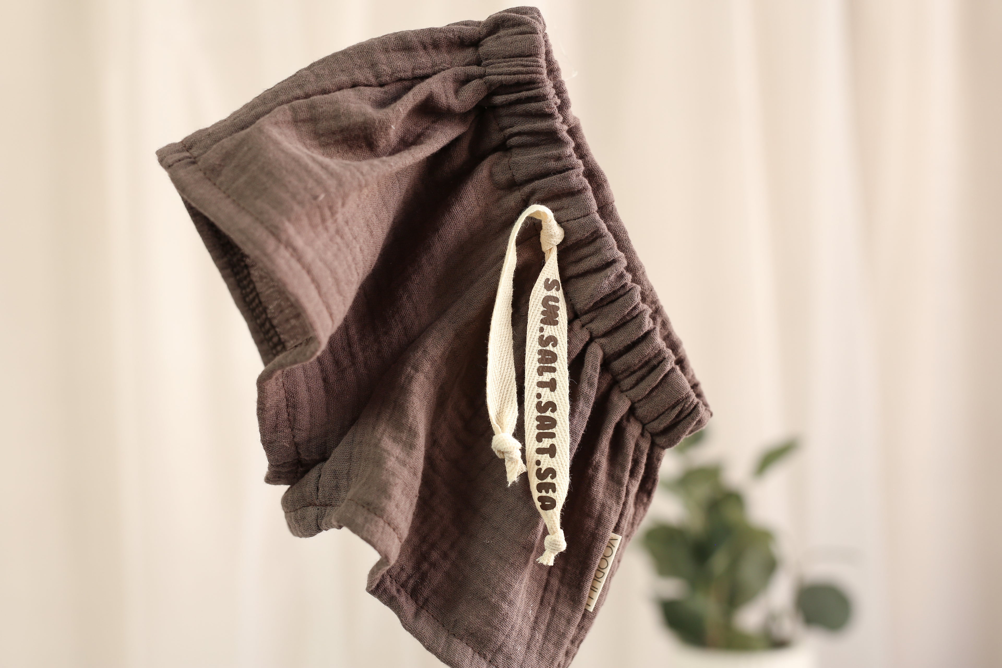 Shorts – Braun