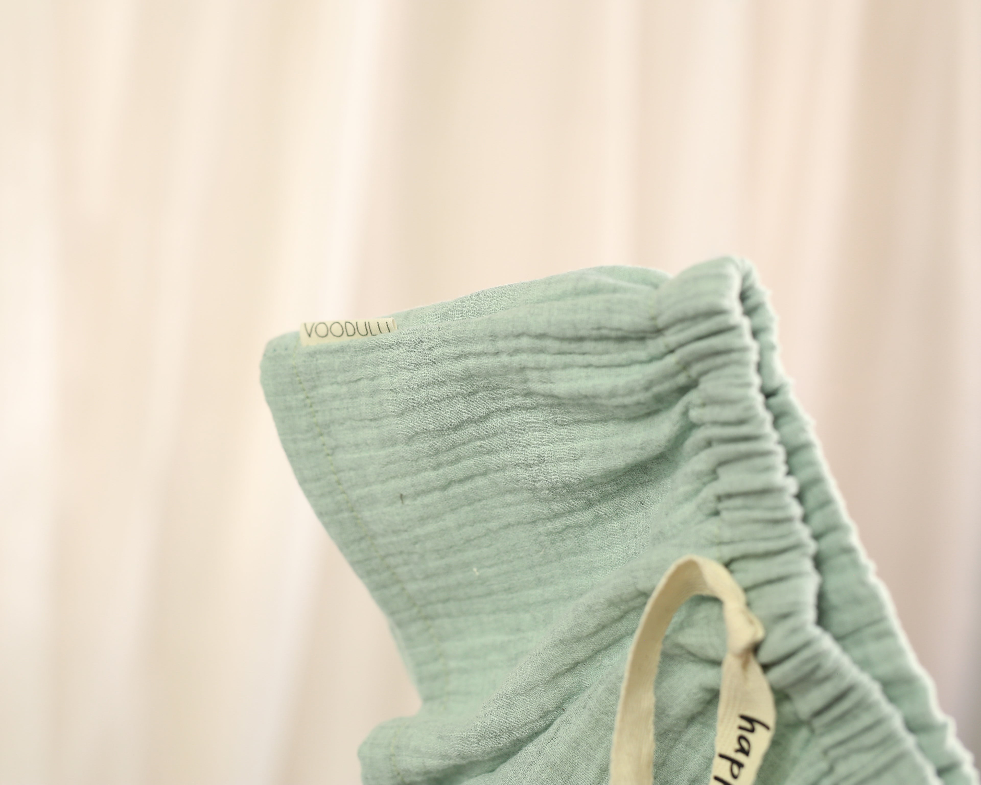 Shorts – soft mint