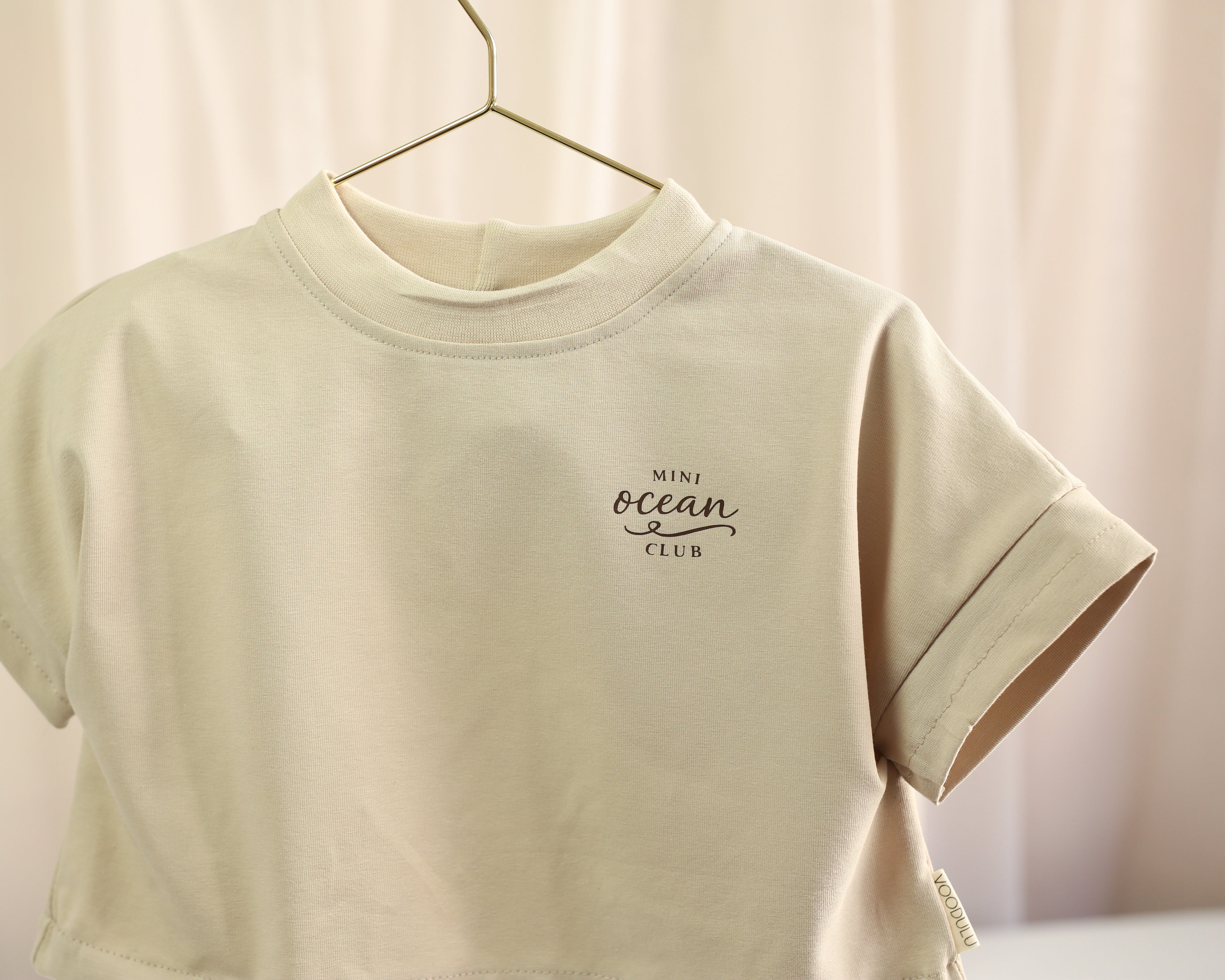 Oversize T-Shirt „Mini Ocean Club“ – Beige