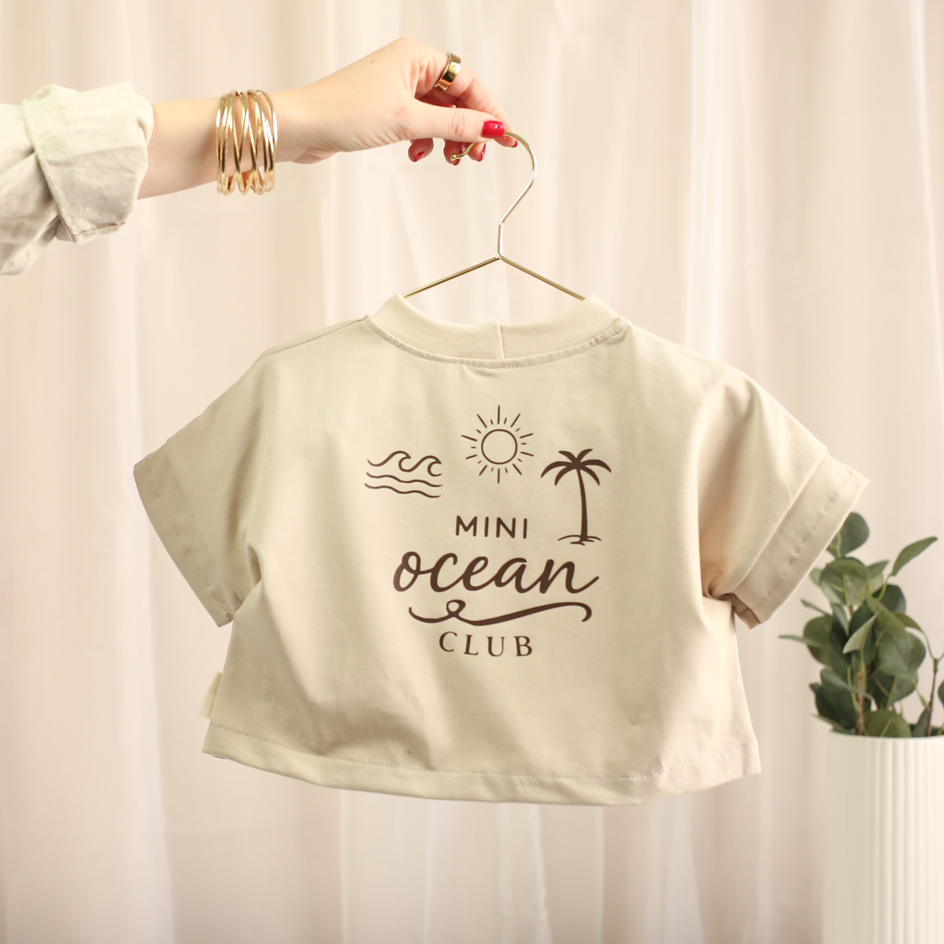 Oversize T-Shirt „Mini Ocean Club“ – Beige
