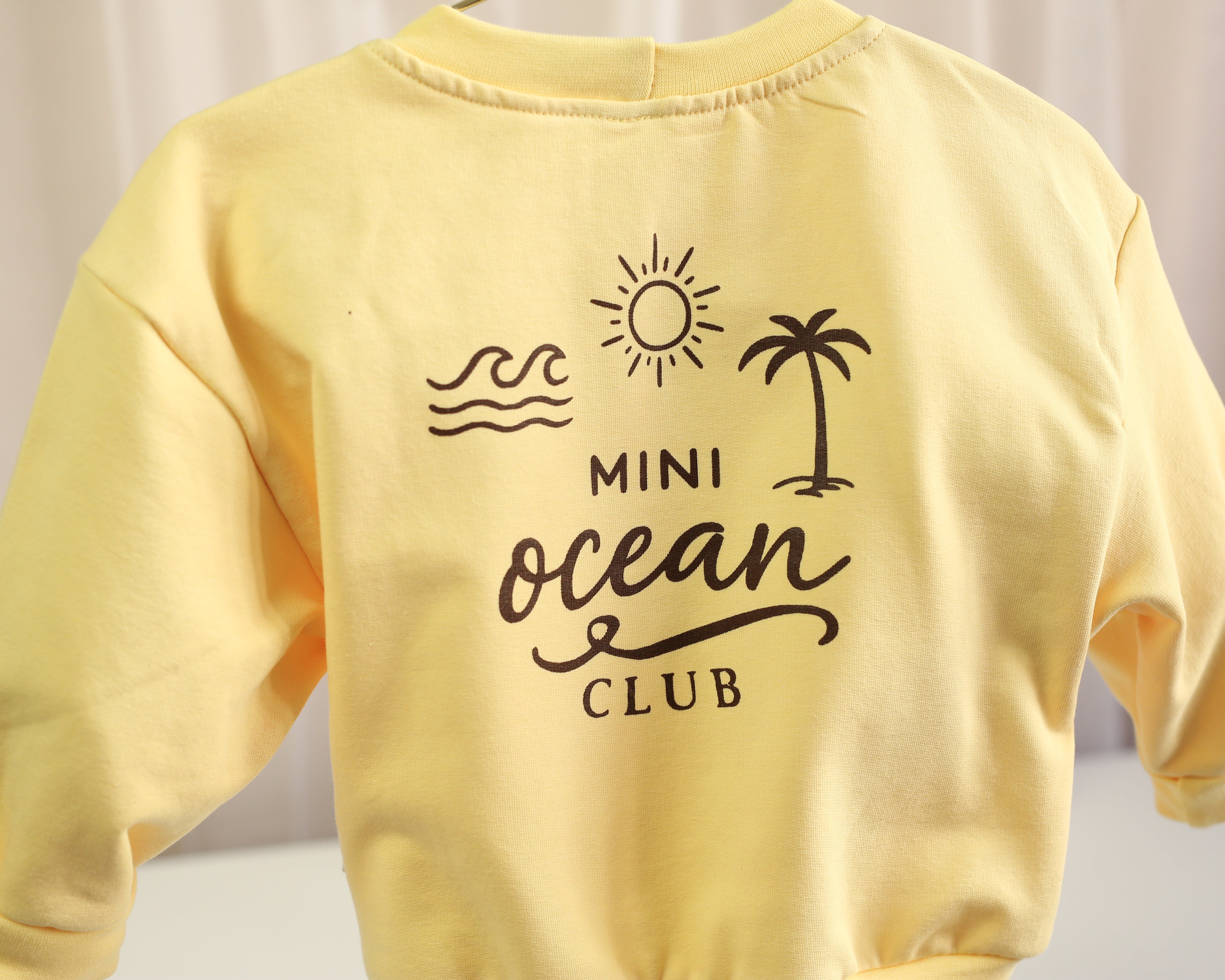 Oversize Pullover „Mini Ocean Club“ – Butter Yellow