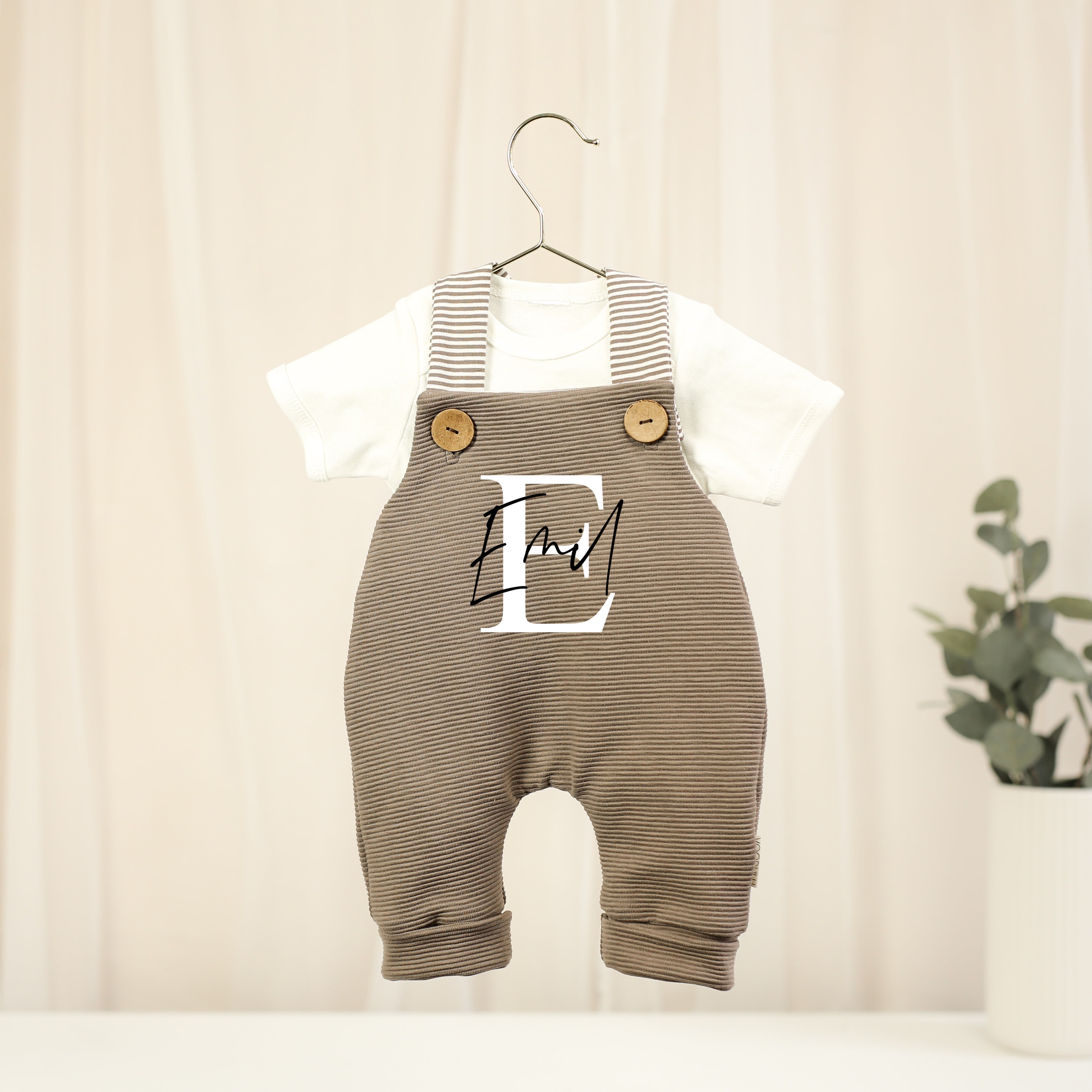 Personalisierte Latzhose "brown"