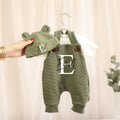 Bestseller Baby Set in Olive mit Latzhose und Mütze aus Rib-Jersey von VOODULU